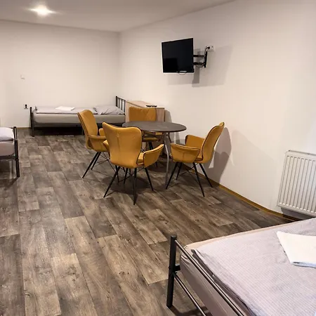 U Areny Hostel *